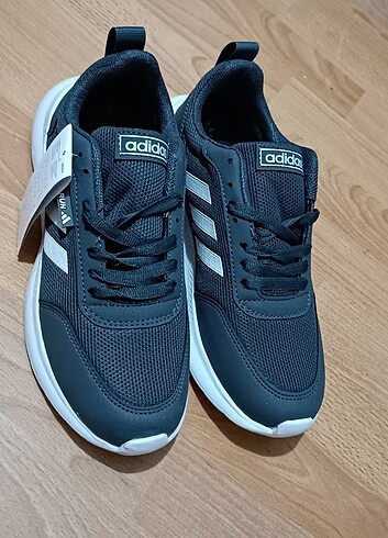 Adidas erkek spor ayakkabısı 