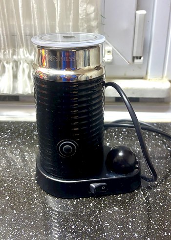 Siyah Nespresso Süt Köpürtücü - Görsel 2