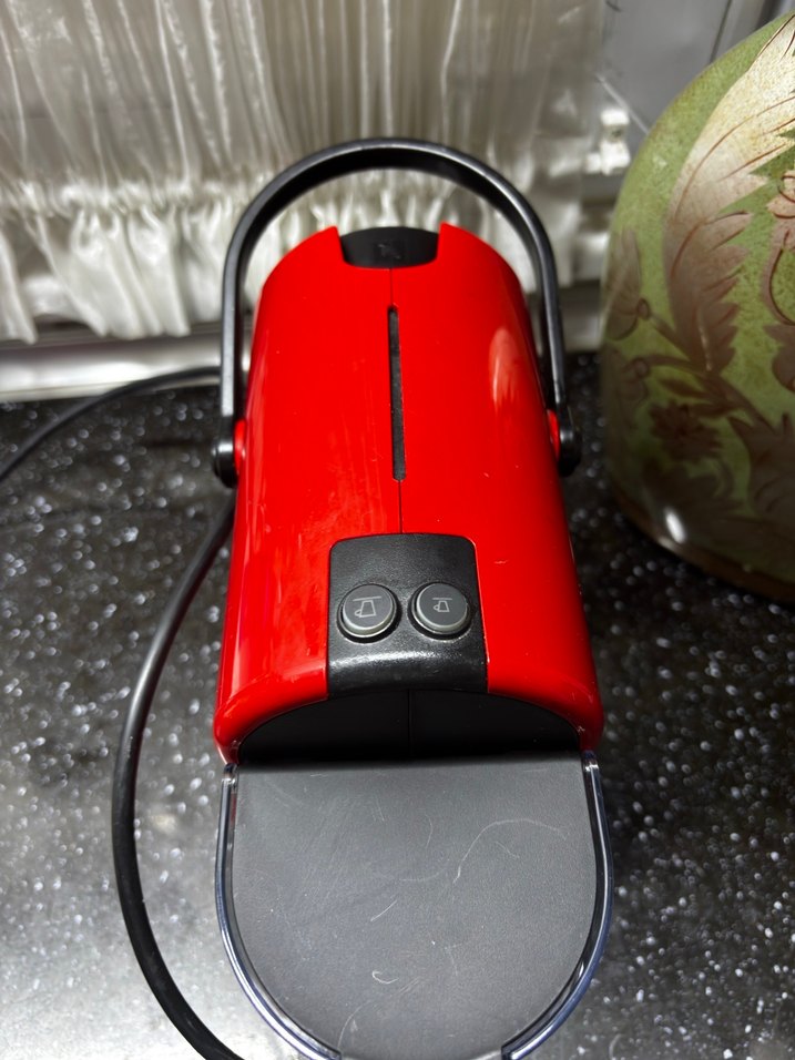 Nespresso c40 kapsül kahve makinası - Görsel 5