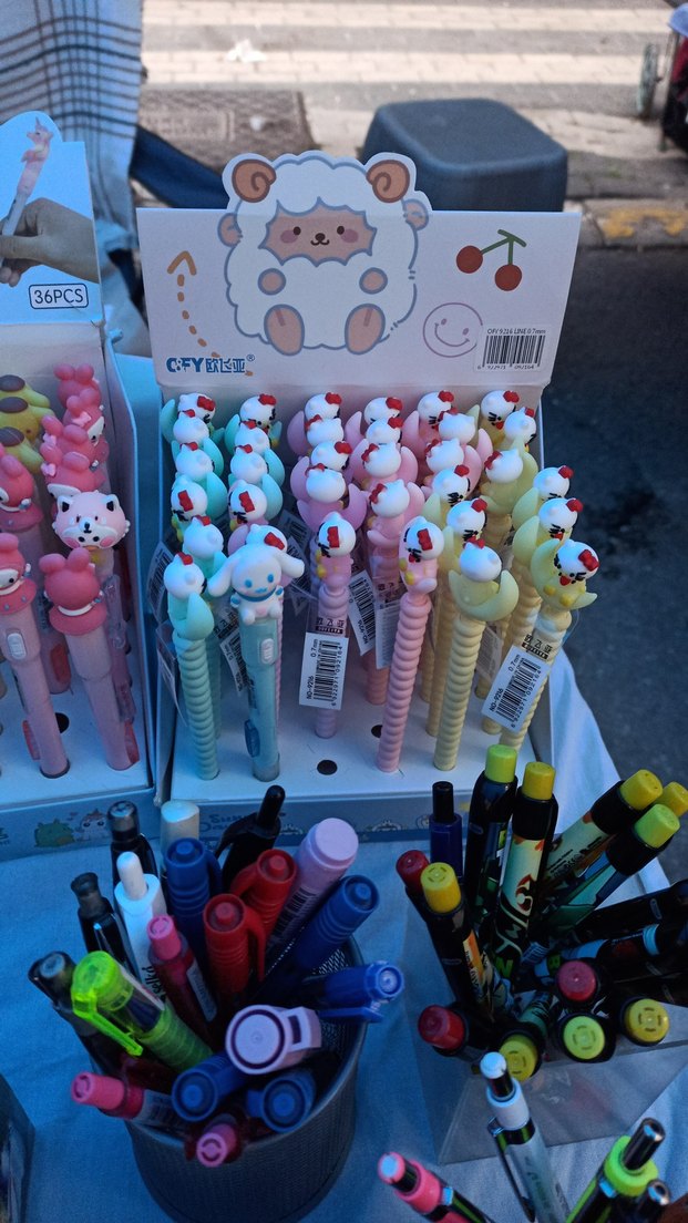 36 Renkli Karakterli Otomatik Kurşun Kalem - Görsel 2