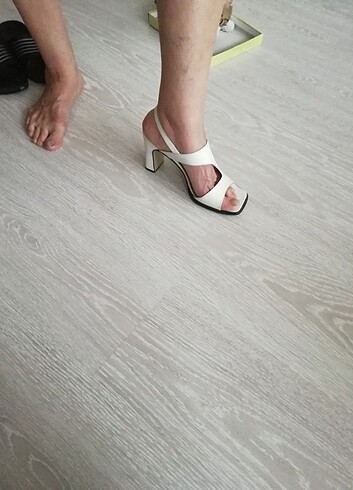 39 Beden 39 NUMARA 6--8 CM ARASI TOPUKŞIK RAHAT KALIP AYAKKABI