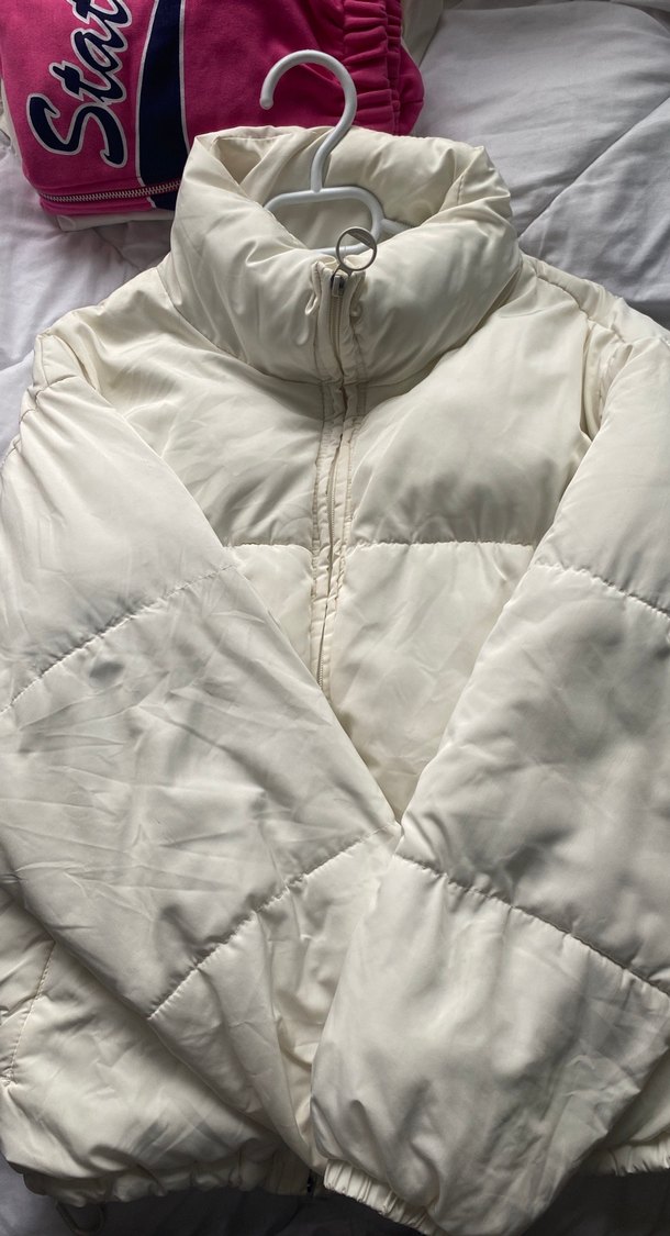 Kadın Beyaz Düğmeli Kış Montu - Görsel 2