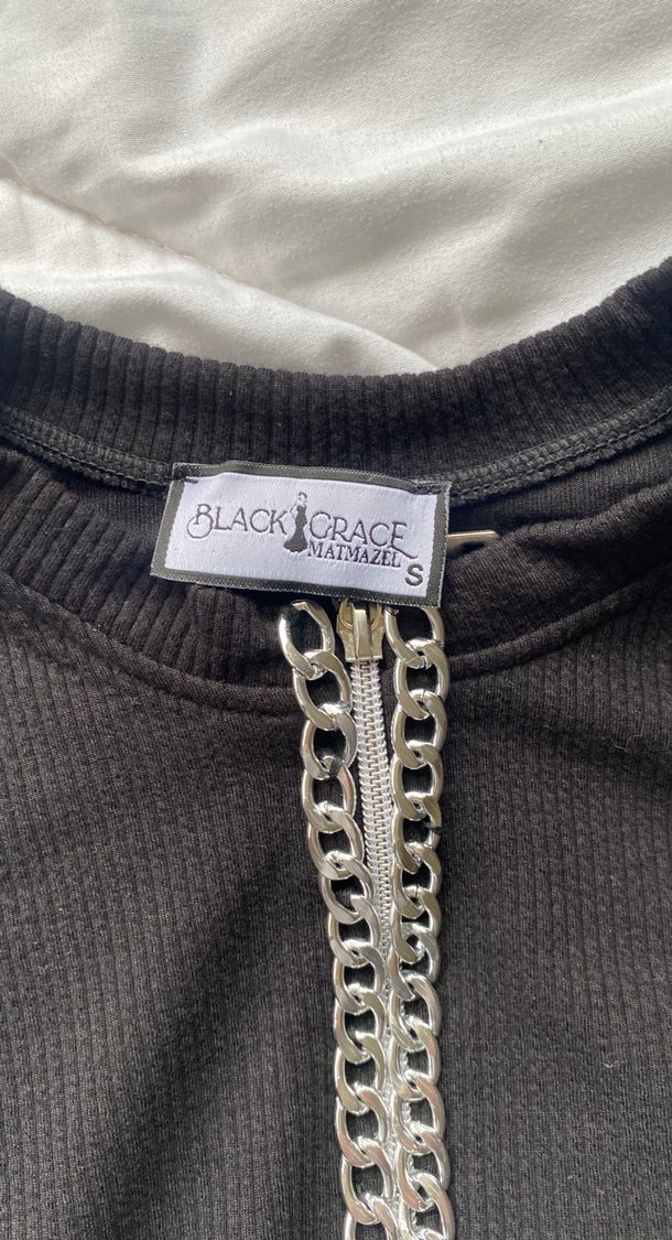 Zincir Detaylı Siyah Uzun Kollu Kadın Kazak - Görsel 3