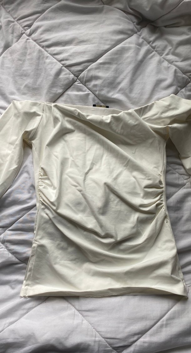 Beyaz Düz Desen Uzun Kollu Üst - Görsel 2