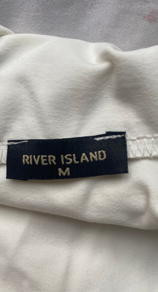 Beyaz Düz Desen Uzun Kollu Üst - Görsel 3