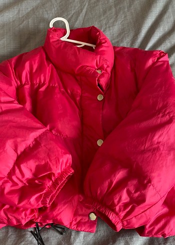 Düğmeli Parlak Pembe Kadın Kışlık Mont - Görsel 2