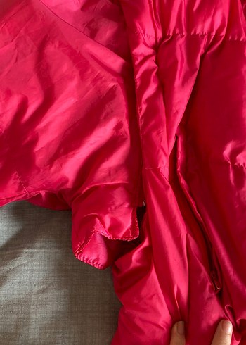 Düğmeli Parlak Pembe Kadın Kışlık Mont - Görsel 3