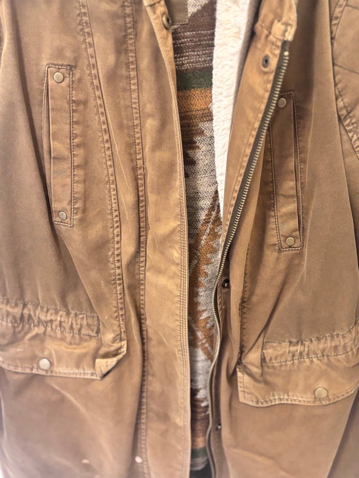 Kürk Detaylı Gri Kadın Kışlık Mont - Görsel 2