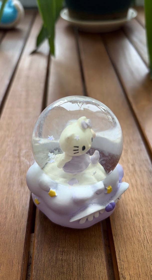 Hello kitty ışıklı kar küresi - Görsel 5