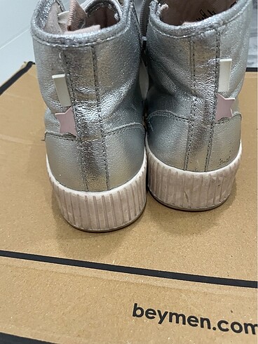 Zara Zara bot