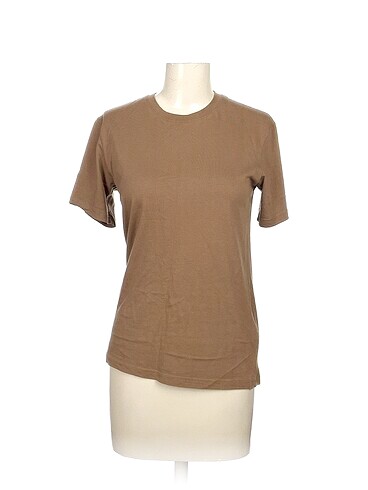 Zara T-shirt %70 İndirimli.