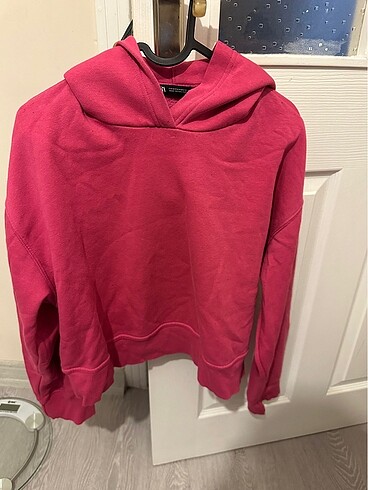 ZARA SWEATSHIRT