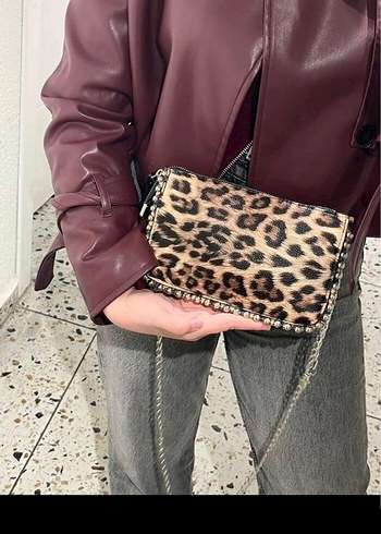 Leopar Desenli Kürklü Bej Kadın Çapraz Çanta - Görsel 4