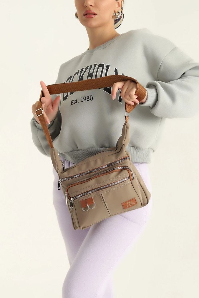 Gri Baskılı Kadın Bel Çantası - Görsel 4