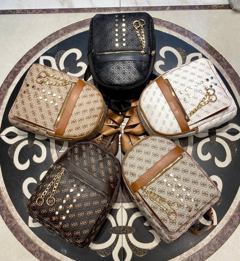 Desenli Deri Kadın Sırt Çantası - Görsel 3