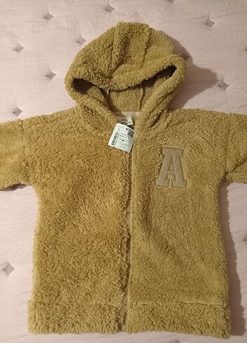 4 Yaş Beden camel Renk Defacto 3,4 yaş pufidik,kapişonlu önden fermuarlı sweat ceket
