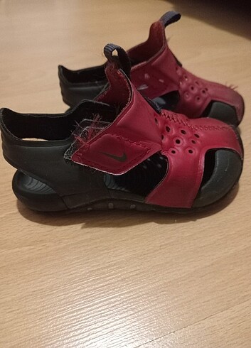 Nike Nike orijinal 22,23 numara sandalet terlik