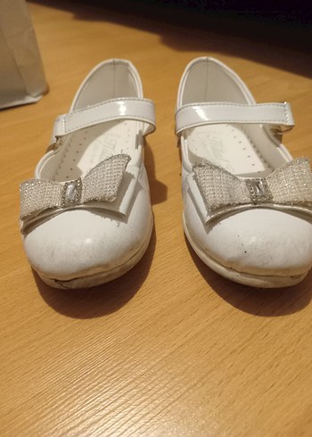 27 numara Beyaz Tokalı Babet Ayakkabı - Görsel 9