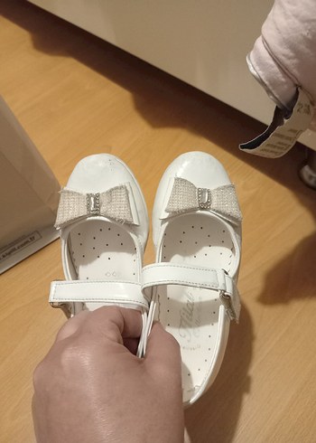 27 numara Beyaz Tokalı Babet Ayakkabı - Görsel 8