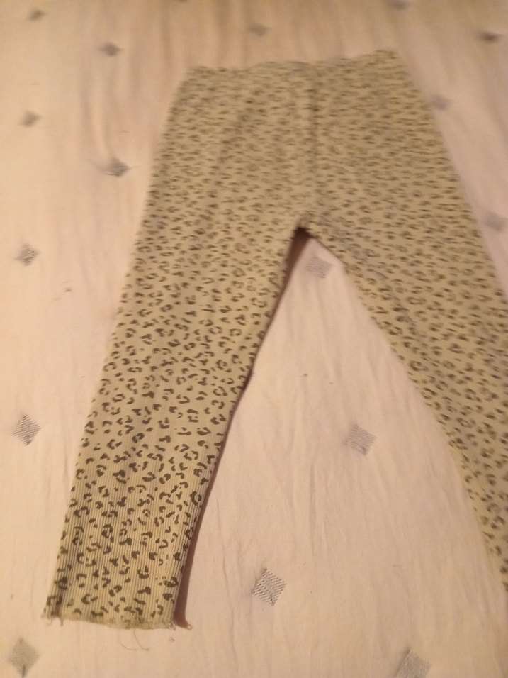 Zara orijinal 3,4 yaş leopar desenli tayt - Görsel 3