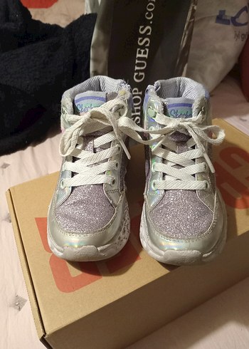 Skechers 27 numara, Işıklı Kalpli çok şık  Spor bot - Görsel 6