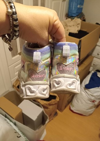 Skechers 27 numara, Işıklı Kalpli çok şık  Spor bot - Görsel 11