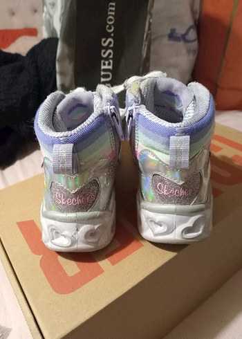 Skechers 27 numara, Işıklı Kalpli çok şık  Spor bot - Görsel 7