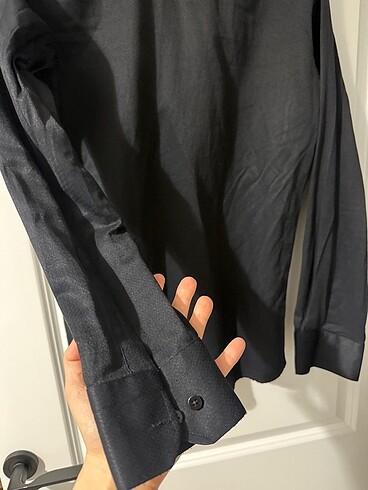 Siyah gömlek - Görsel 6