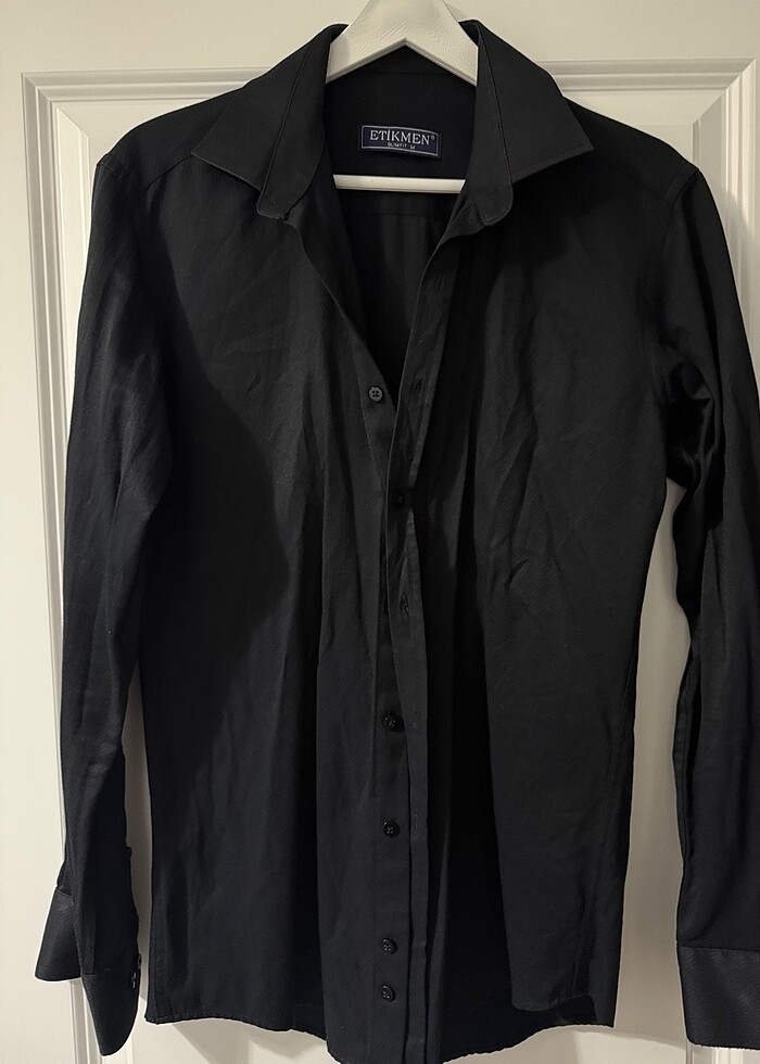 Siyah gömlek - Görsel 2