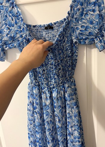Çiçekli mavi elbise - Görsel 5