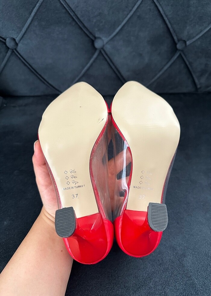 Kırmızı topuklu ayakkabı - Görsel 5
