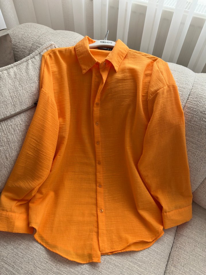 Turuncu Düğmeli Keten Kadın Gömlek - Görsel 4