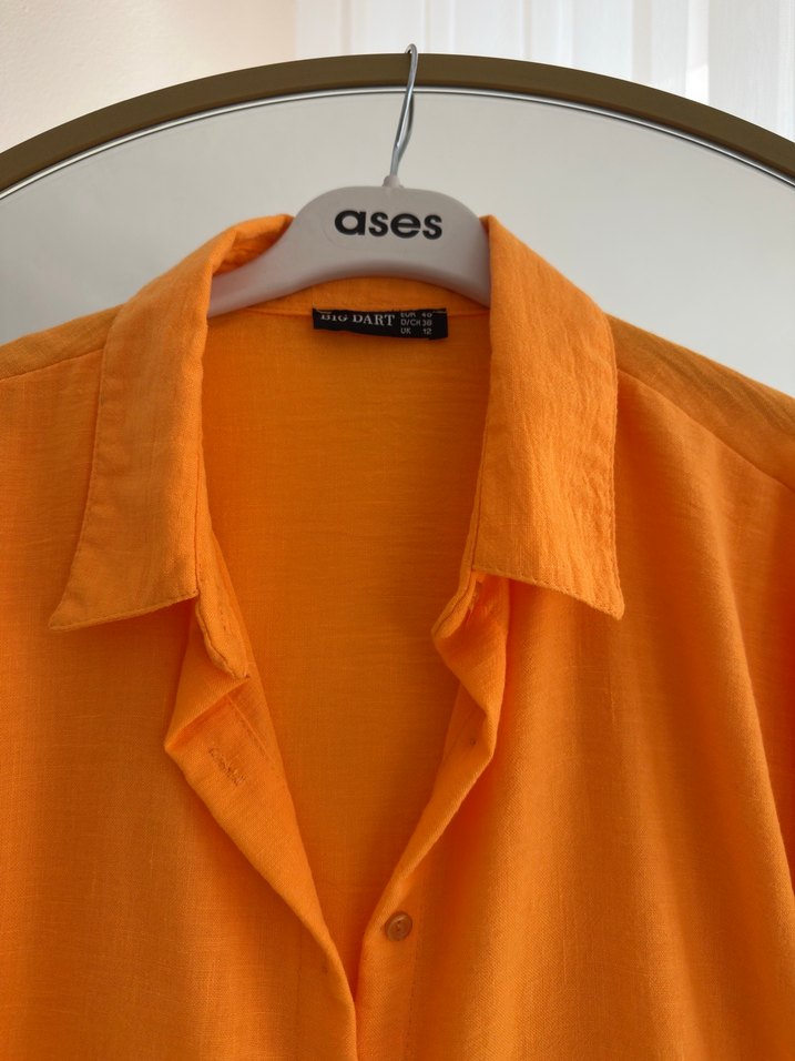 Turuncu Düğmeli Keten Kadın Gömlek - Görsel 3