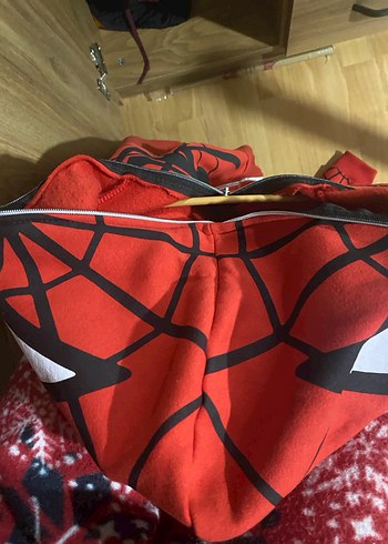 Kırmızı Baskılı Sweatshirt - Görsel 3