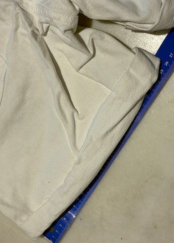 Kadın Beyaz Yırtık  Denim Şort - Görsel 7