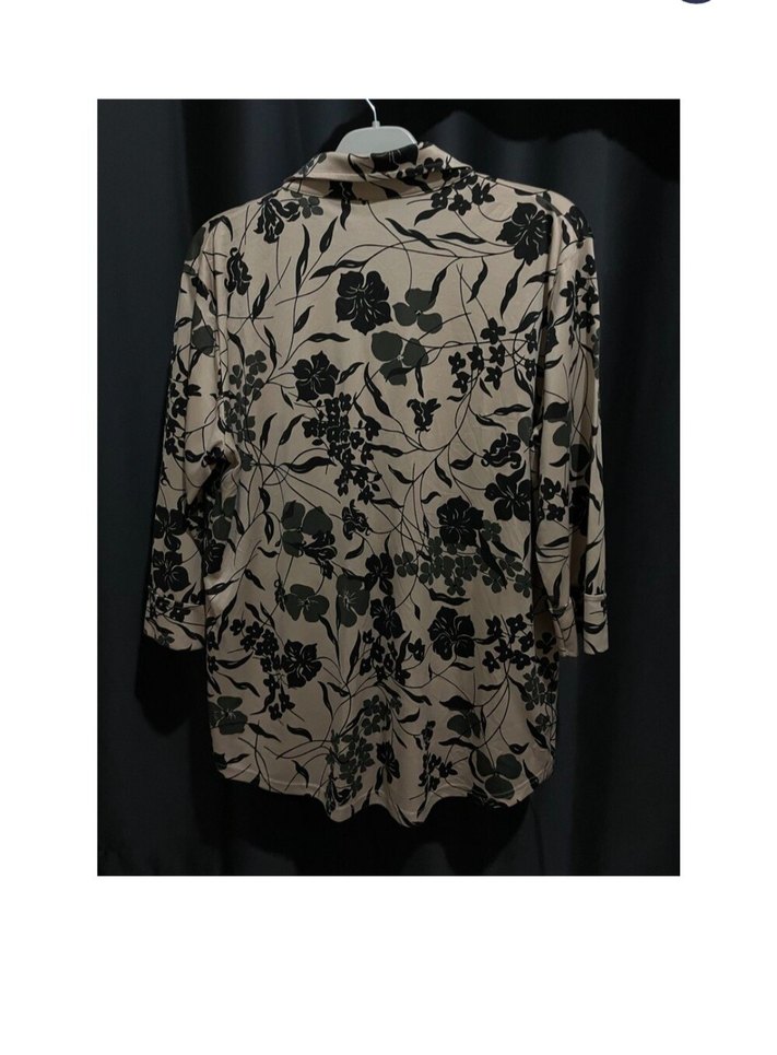 Siyah Çiçek Desenli Bej Uzun Kollu Gömlek - Görsel 2