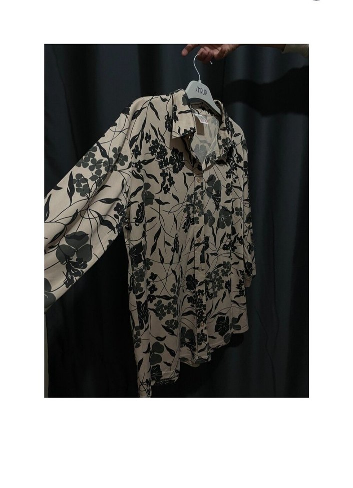 Siyah Çiçek Desenli Bej Uzun Kollu Gömlek - Görsel 3