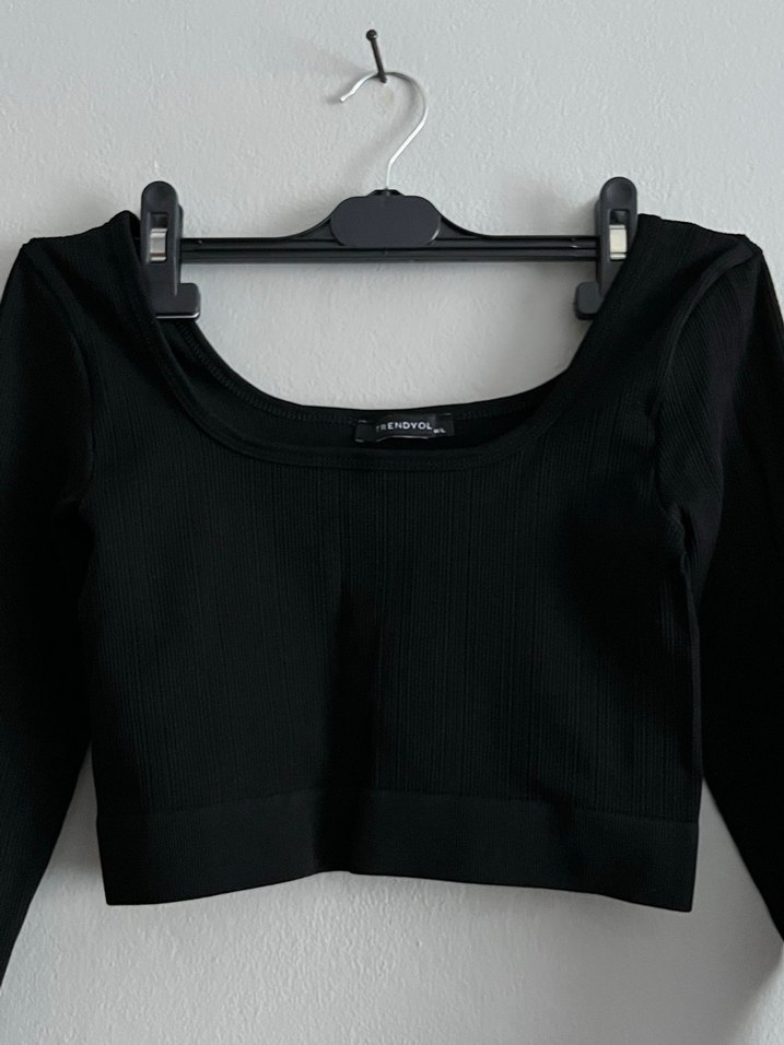 Siyah Uzun Kollu Crop Bluz - Görsel 3