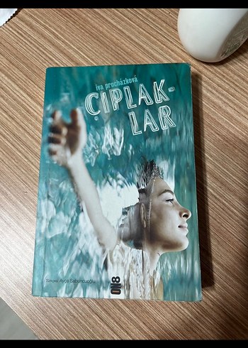 Cıplaklar - Iva Procházková