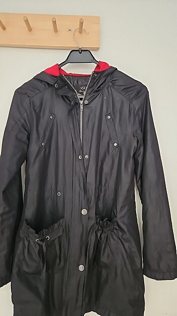 LC Waikiki LC waikiki yagmurluk mont