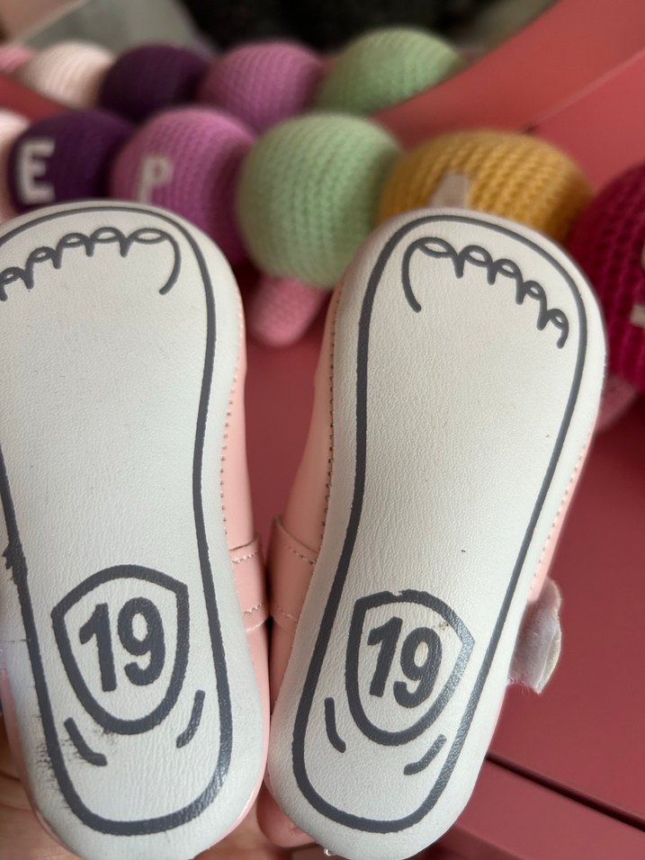 Kız bebek kalp nakışlı patik ayakkabı - Görsel 5