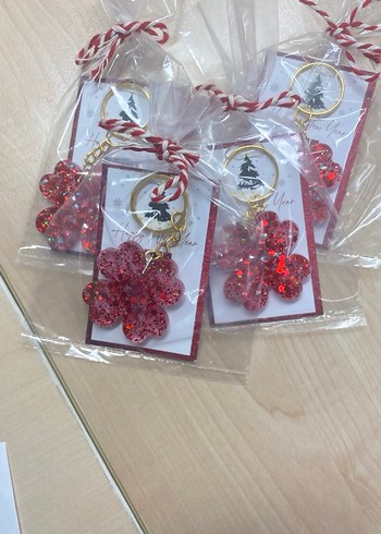 Kırmızı yeni yıl temalı epoksi anahtarlık - Görsel 2