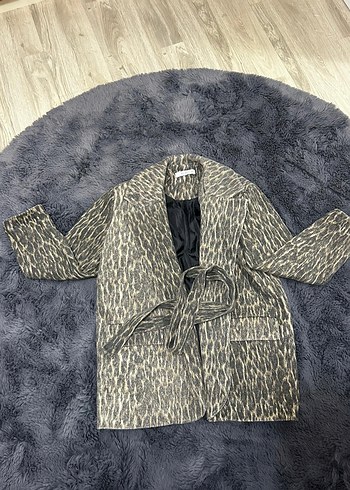 Leopar Desenli Kadın Uzun Gri Kaban, ceket - Görsel 2