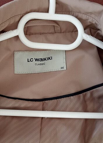LC Waikiki LCW trençkot