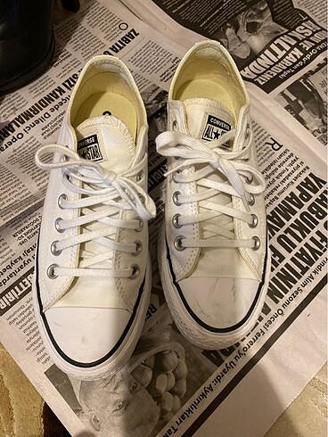 Bej converse