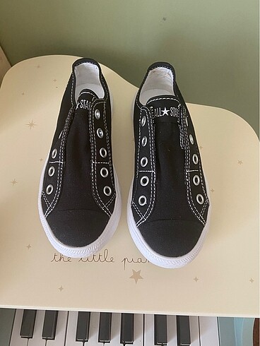 31 Beden siyah Renk Sıfır converse