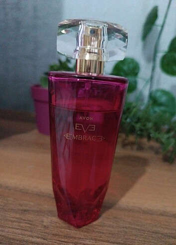 Avon eve embrace