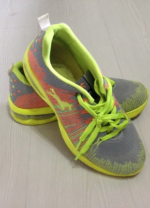 NEON SARI SPOR AYAKKABI