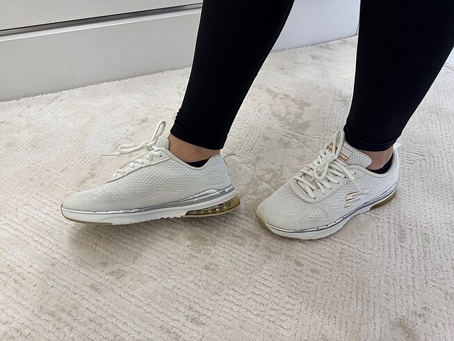 36,5 Beden Orijinal skechers spor ayakkabı