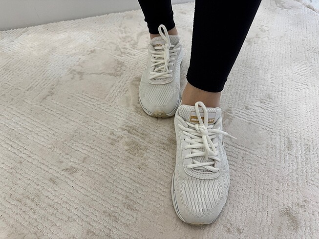 36,5 Beden beyaz Renk Orijinal skechers spor ayakkabı